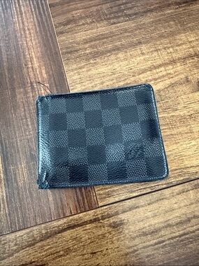 Men's Louis Vuitton Damier Graphite Wallet